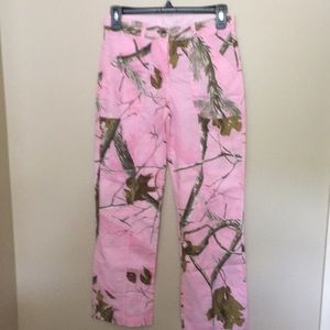 REALTREE Camo pants NWOT Pink